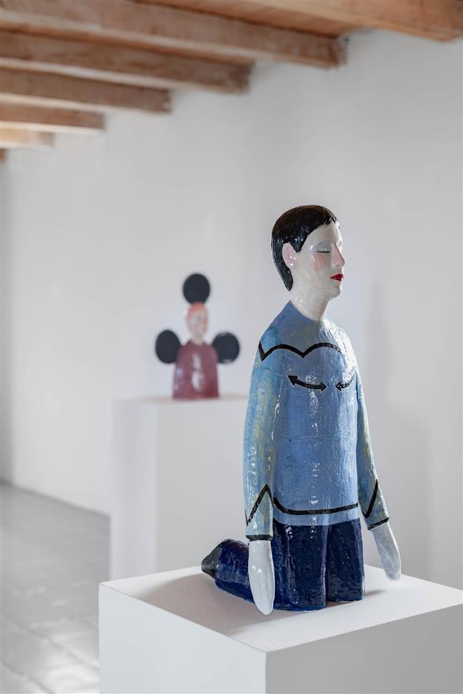 Utstillinga Eit anna landskap / Another Landscape, teinkning, skulptur og måleri av Robin Danielsson, 2024 - Klikk for stort bilete