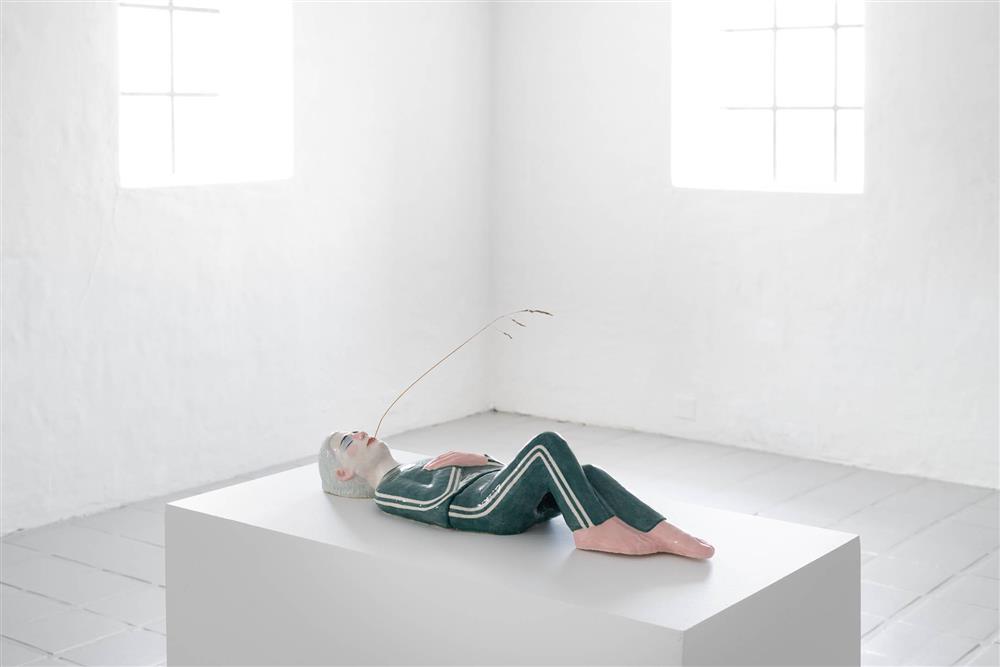 Utstillinga Eit anna landskap / Another Landscape, teinkning, skulptur og måleri av Robin Danielsson, 2024 - Klikk for stort bilete