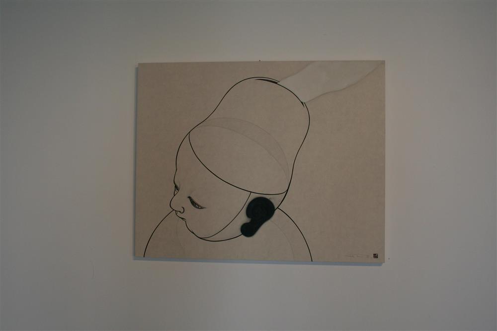 Hovud med hatt og svart øyre. Teikning - Klikk for stort bilete