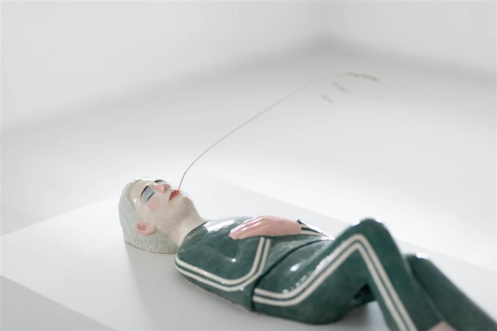 Utstillinga Eit anna landskap / Another Landscape, teinkning, skulptur og måleri av Robin Danielsson, 2024 - Klikk for stort bilete