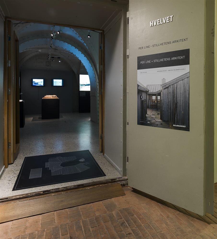 Utstillinga vart seinare vist på Nasjonalmuseet. Installasjonsfoto. - Klikk for stort bilete